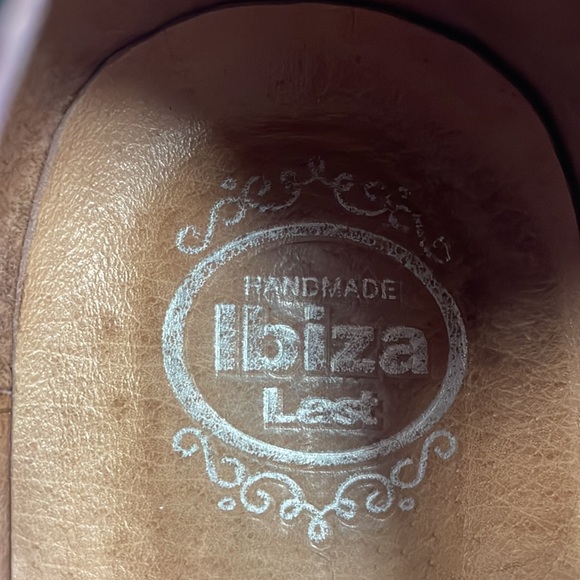 Emerald - Picture 4 of 6